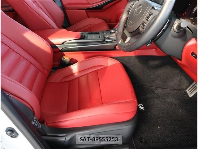 Lexus IS 2023-05 6499453-12