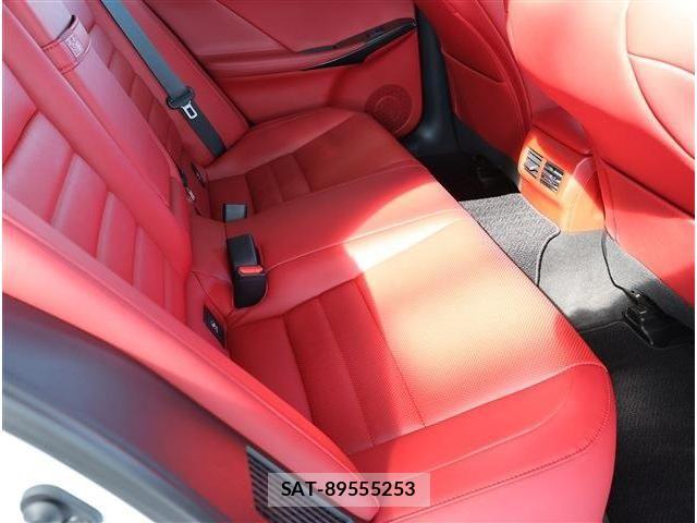Lexus IS 2023-05 6499453-13