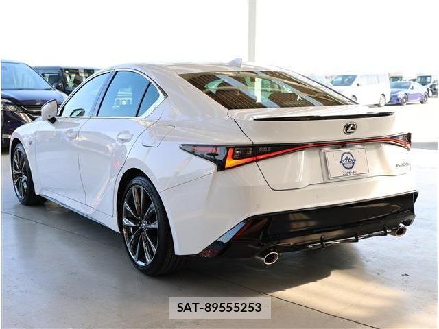 Lexus IS 2023-05 6499453-23