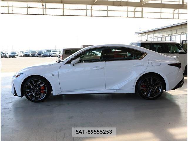 Lexus IS 2023-05 6499453-24