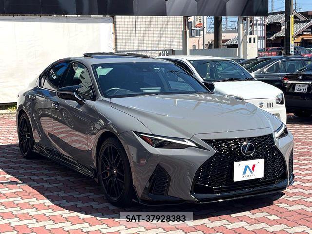Lexus IS 2023-09 6612804-15