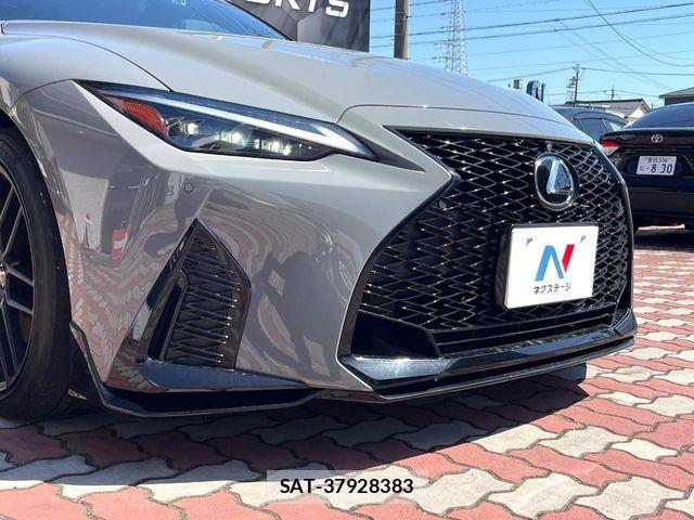 Lexus IS 2023-09 6612804-2