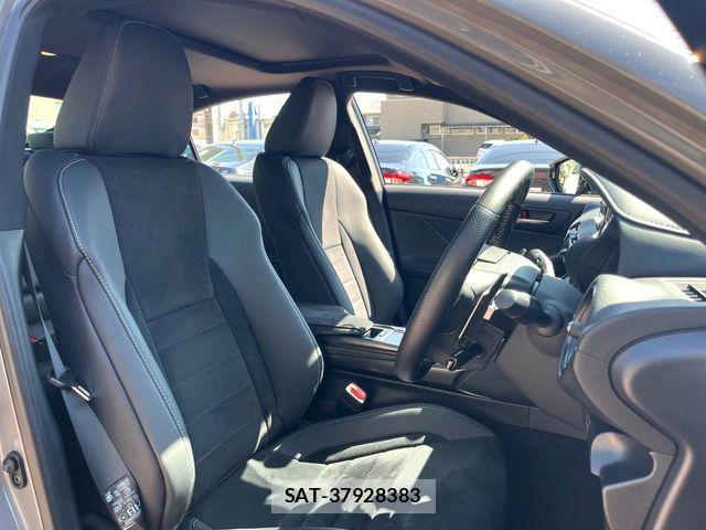 Lexus IS 2023-09 6612804-7