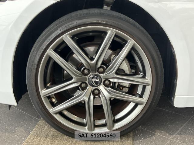 Lexus IS 2019-09 6612814-11