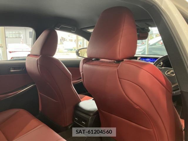 Lexus IS 2019-09 6612814-18