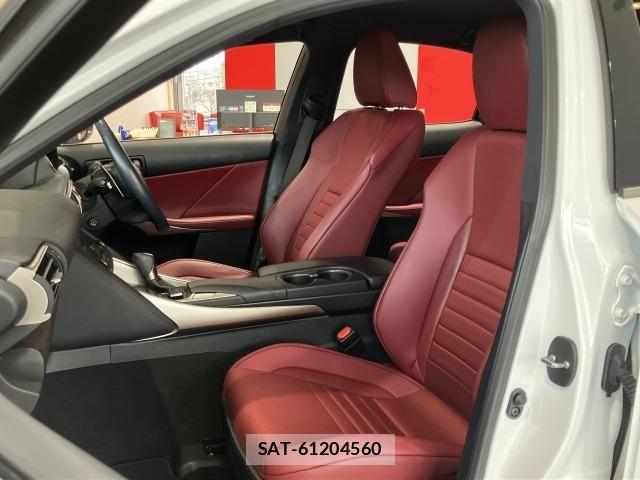 Lexus IS 2019-09 6612814-24