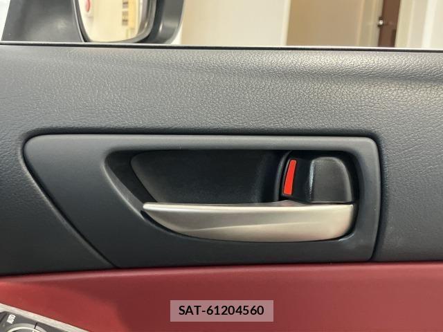 Lexus IS 2019-09 6612814-28