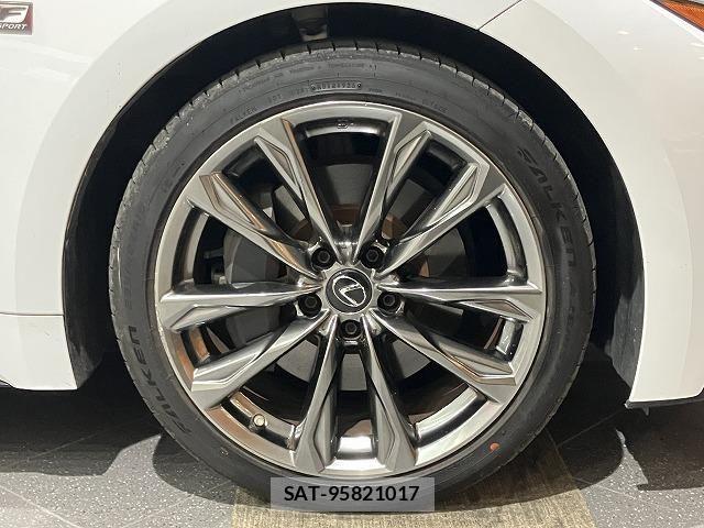 Lexus IS 2021-01 6612808-21