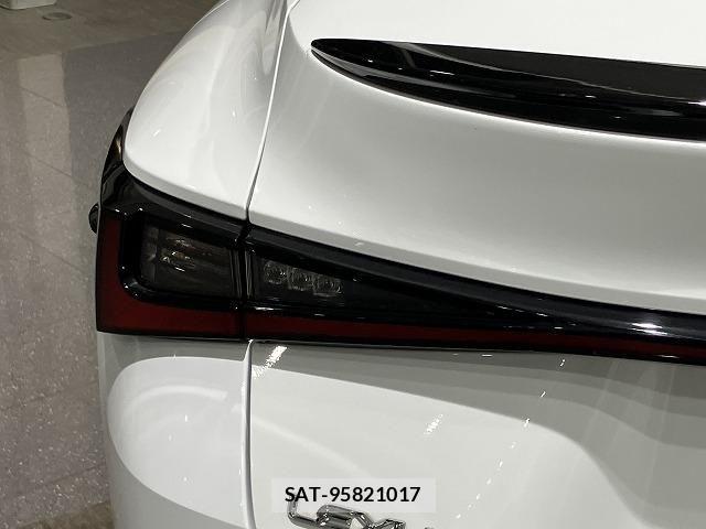 Lexus IS 2021-01 6612808-23