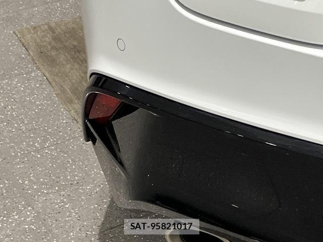 Lexus IS 2021-01 6612808-26