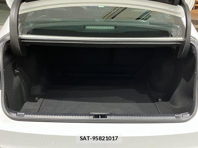 Lexus IS 2021-01 6612808-28