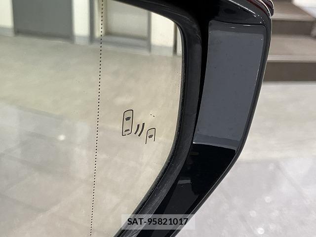 Lexus IS 2021-01 6612808-6