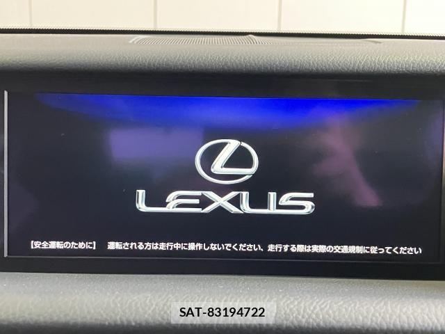 Lexus IS 2019-04 6612810-8