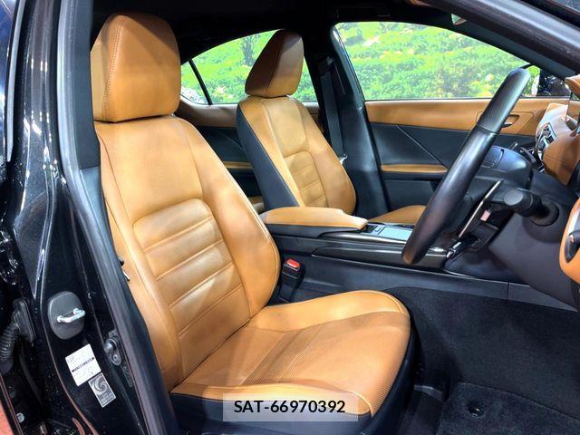 Lexus IS 2020-11 6612812-12