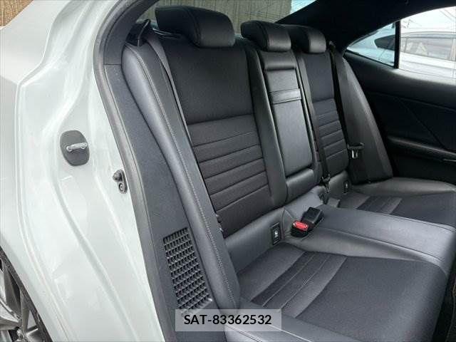 Lexus IS 2014-02 6641824-10
