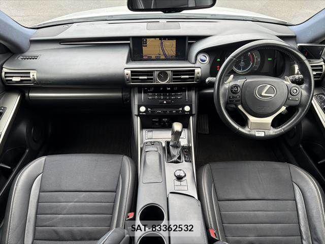 Lexus IS 2014-02 6641824-2