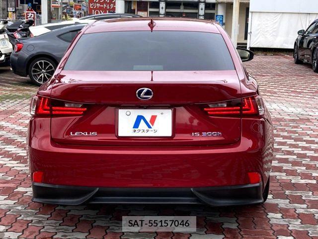 Lexus IS 2014-02 6641823-14