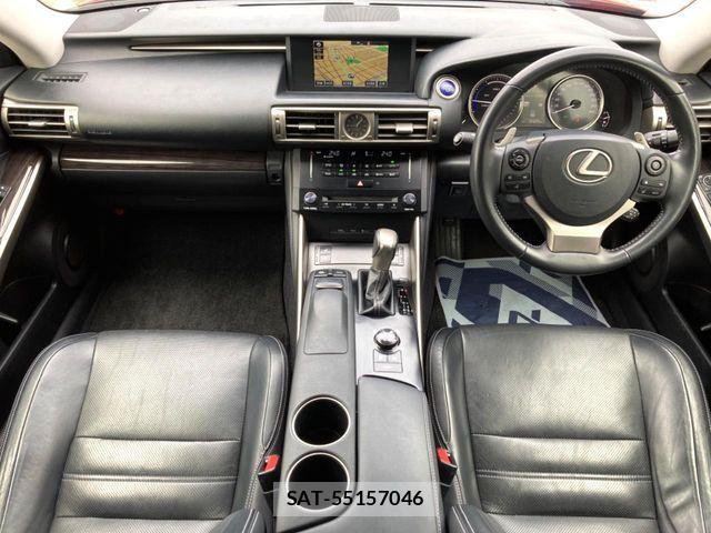 Lexus IS 2014-02 6641823-1