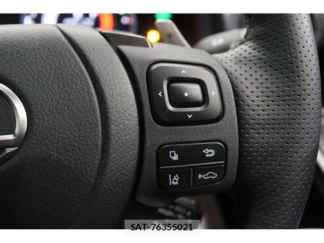 Lexus IS 2025-05 6641820-12