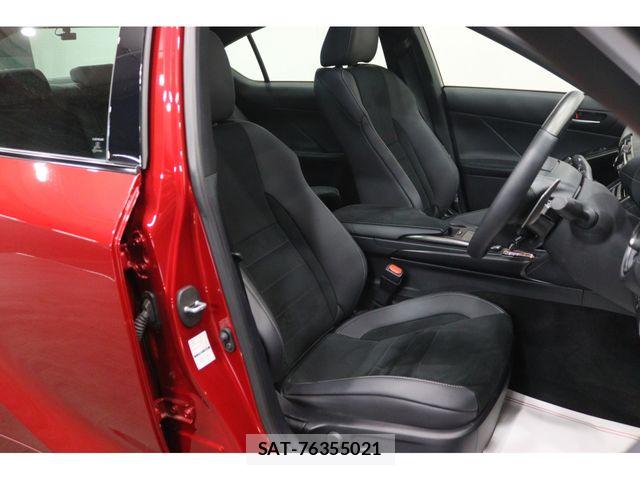 Lexus IS 2025-05 6641820-18