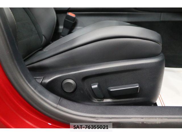 Lexus IS 2025-05 6641820-19