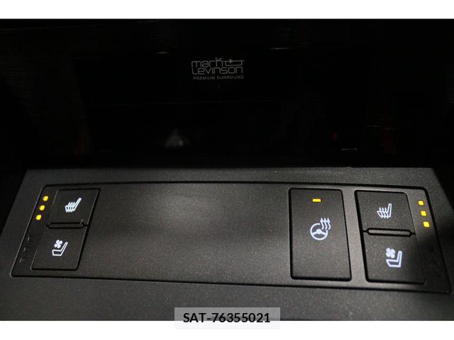 Lexus IS 2025-05 6641820-21
