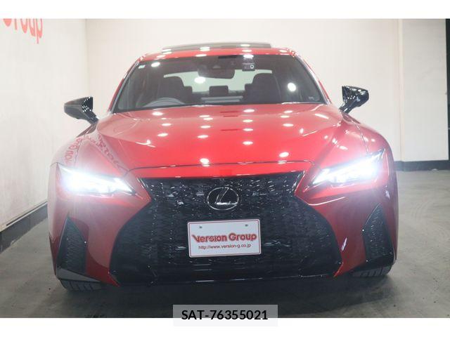 Lexus IS 2025-05 6641820-3