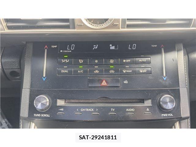Lexus IS 2014-03 6672262-18