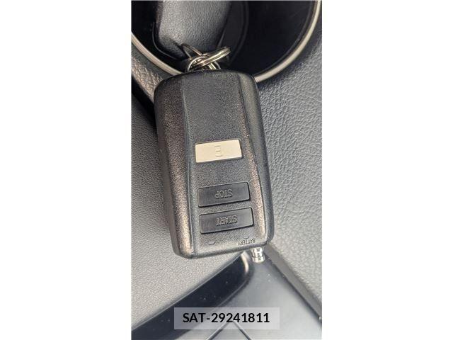 Lexus IS 2014-03 6672262-27