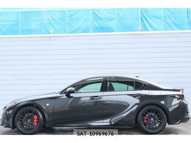 Lexus IS 2023-06 6676658-12