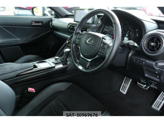Lexus IS 2023-06 6676658-13