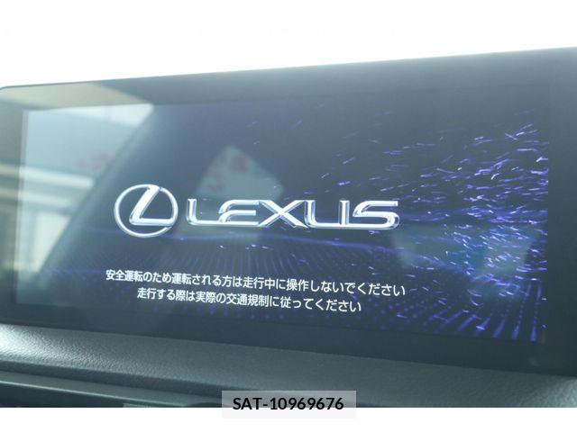 Lexus IS 2023-06 6676658-24