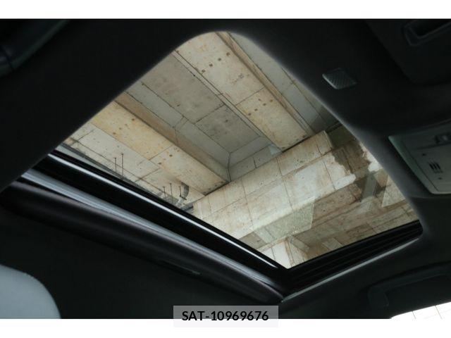 Lexus IS 2023-06 6676658-4