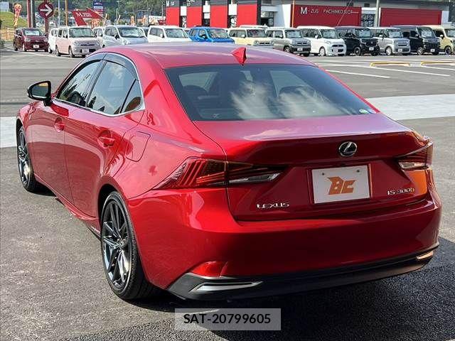 Lexus IS 2019-05 6676662-14