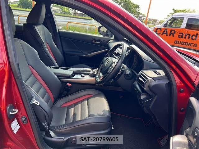 Lexus IS 2019-05 6676662-15