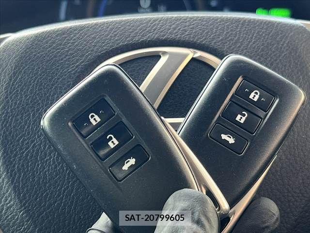 Lexus IS 2019-05 6676662-5