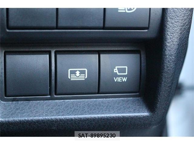 Lexus IS 2021-03 6676660-26