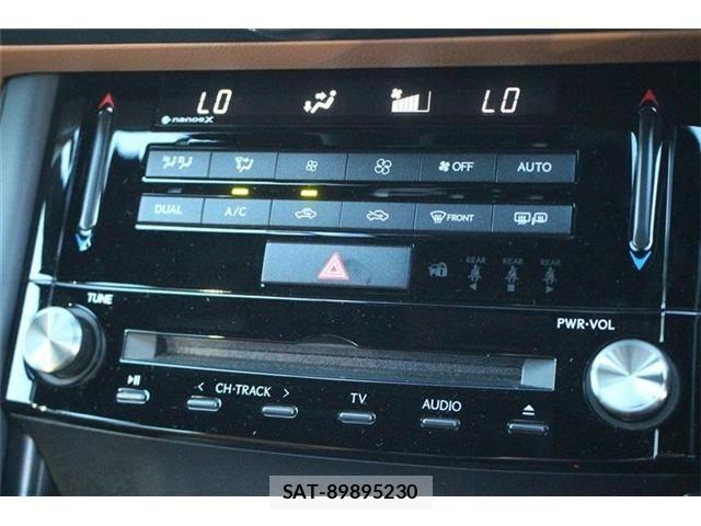 Lexus IS 2021-03 6676660-27