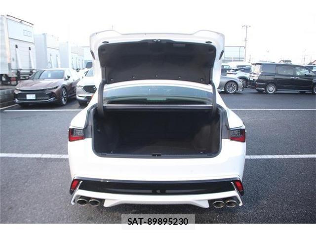Lexus IS 2021-03 6676660-28