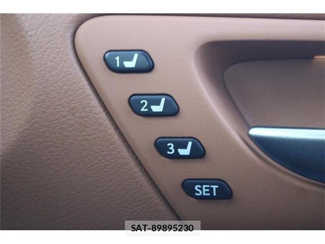 Lexus IS 2021-03 6676660-6