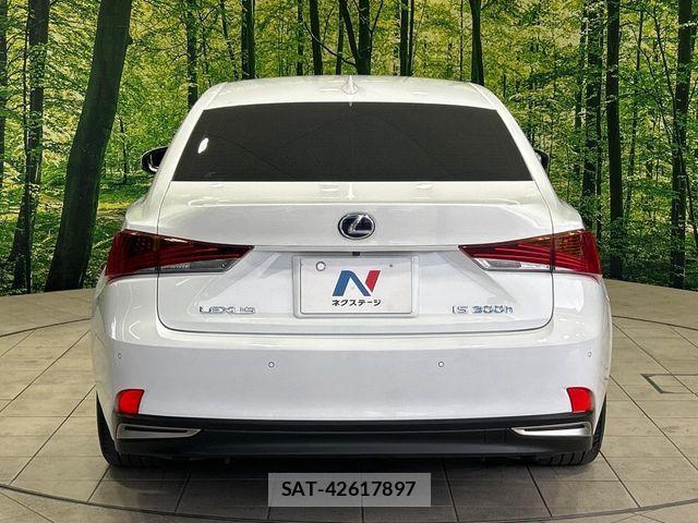 Lexus IS 2019-09 6676663-14