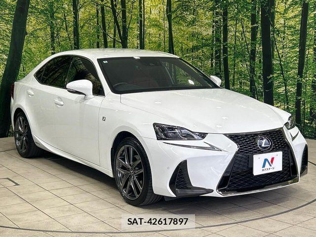 Lexus IS 2019-09 6676663-15