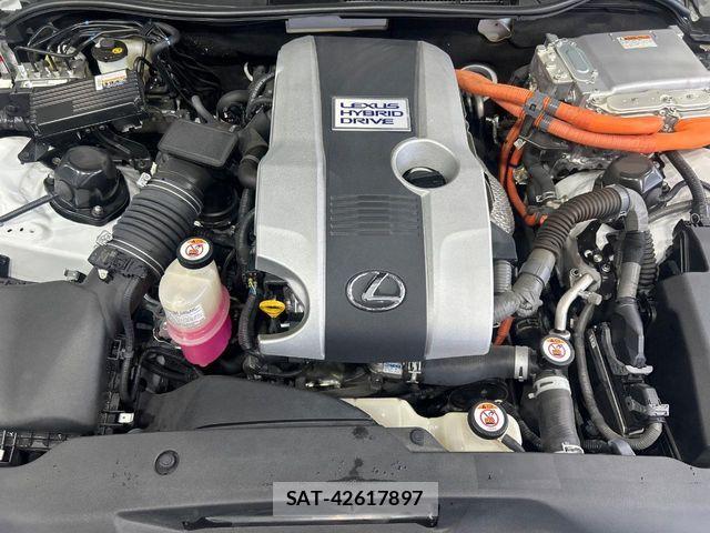 Lexus IS 2019-09 6676663-17