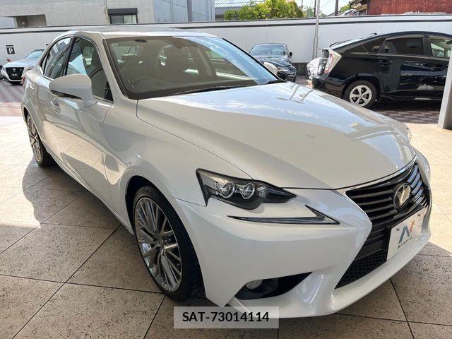 Lexus IS 2013-09 6676665-15