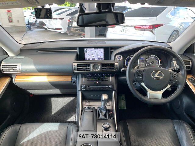 Lexus IS 2013-09 6676665-1
