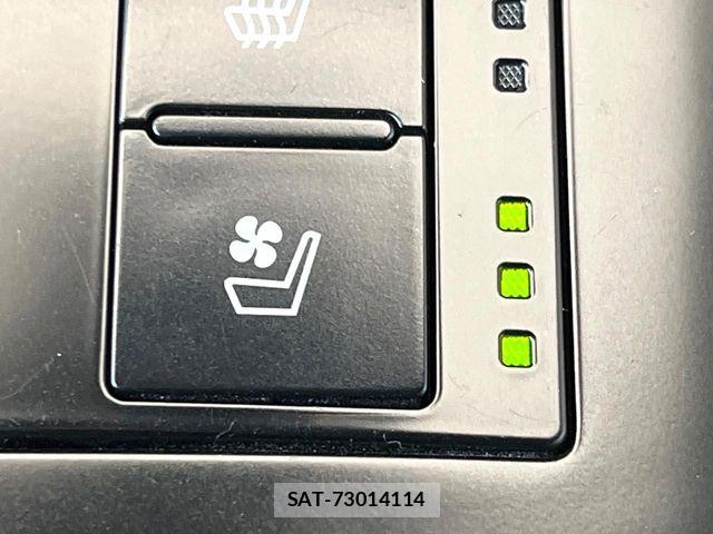 Lexus IS 2013-09 6676665-5