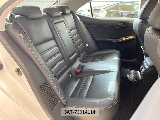 Lexus IS 2013-09 6676665-8