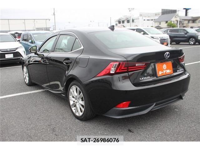 Lexus IS 2013-10 6676666-11