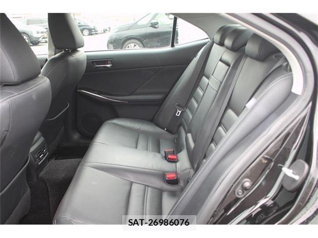Lexus IS 2013-10 6676666-22