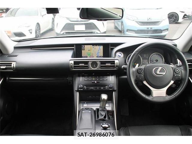 Lexus IS 2013-10 6676666-25